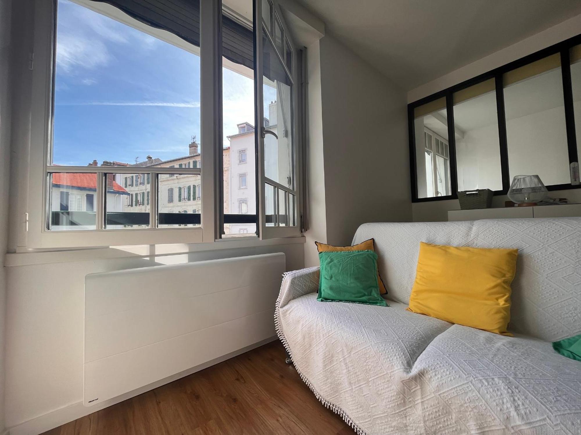 Appartement Lumineux 1 Chambre Au Coeur De Saint-Jean-De-Luz, Proche Plage Et Halles - Fr-1-239-890 Exterior foto